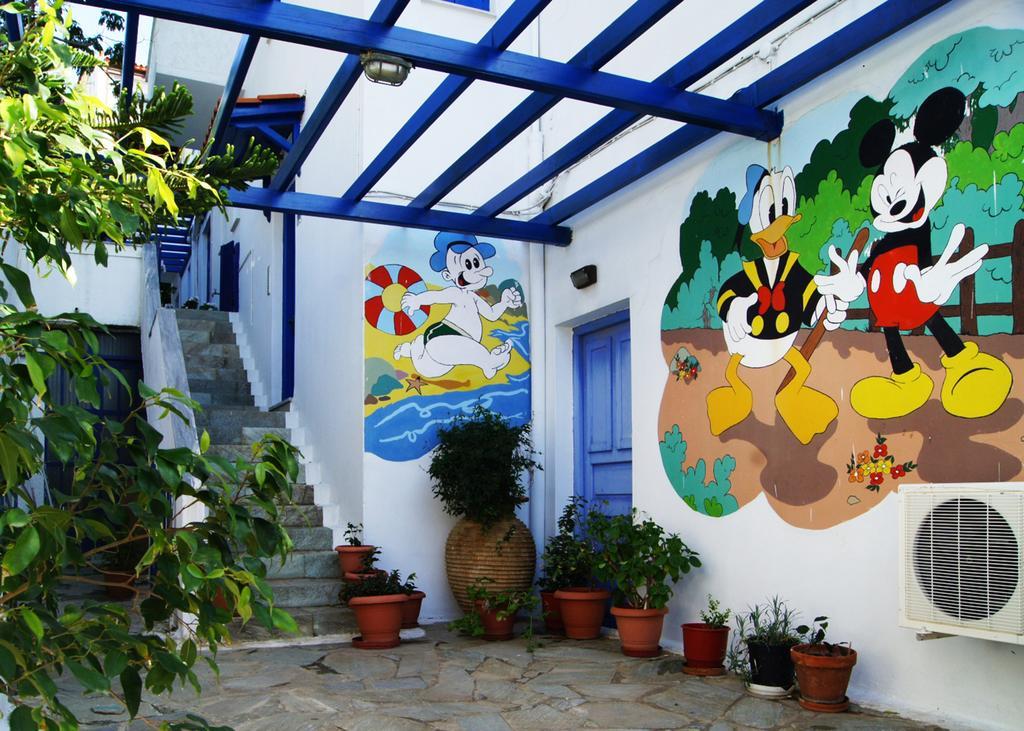 Idroussa Apartamento Batsi  Exterior foto