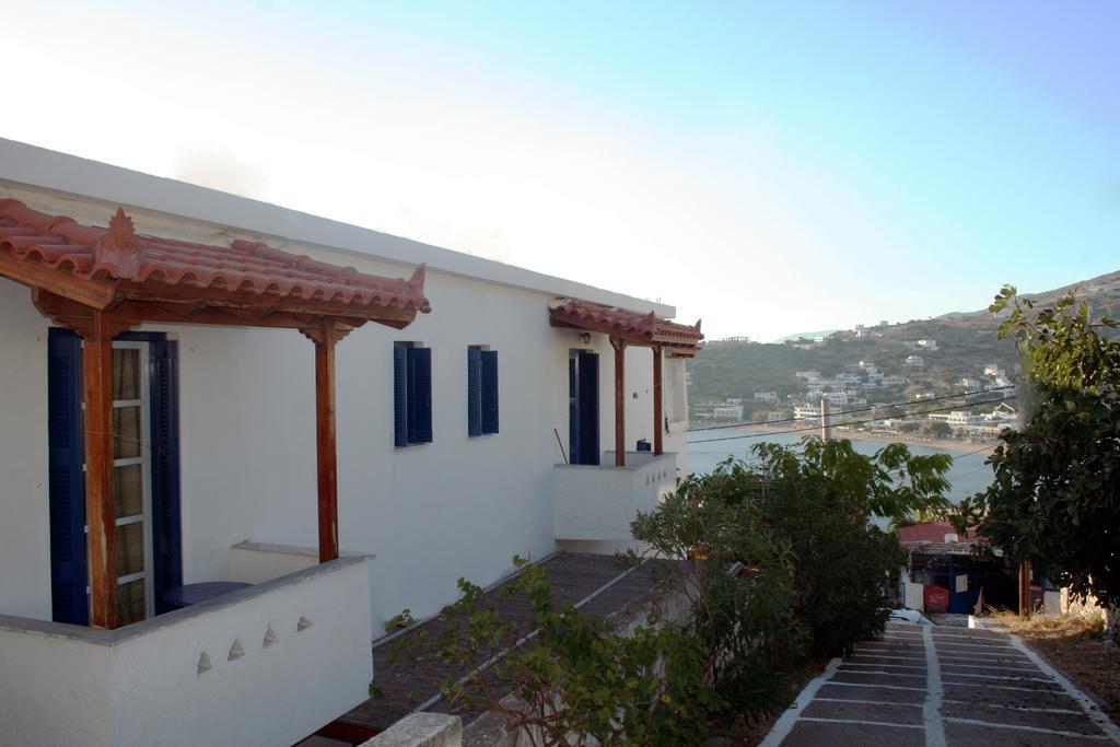 Idroussa Apartamento Batsi  Exterior foto