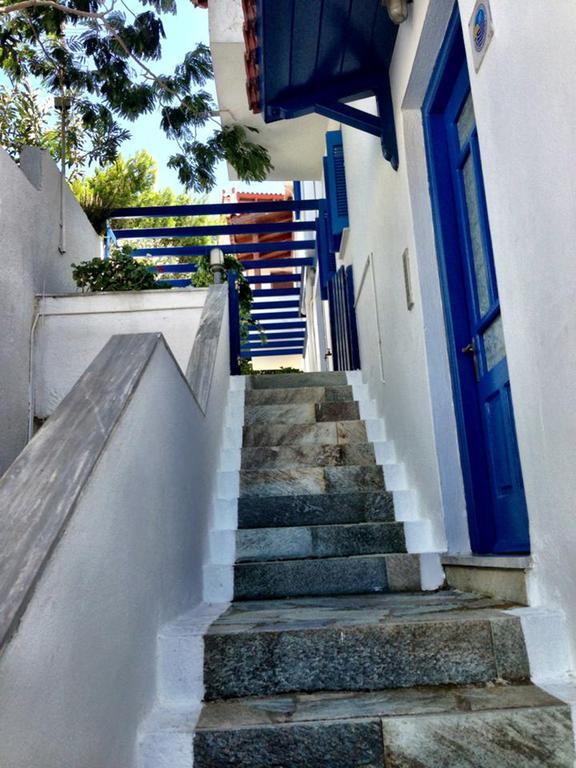 Idroussa Apartamento Batsi  Exterior foto
