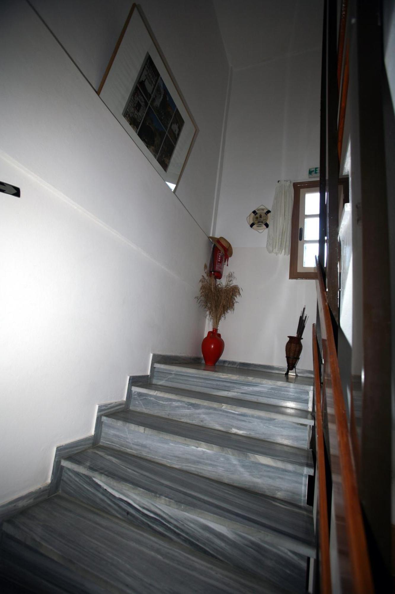 Idroussa Apartamento Batsi  Exterior foto